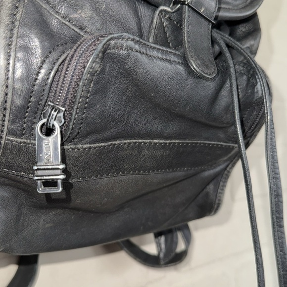 Tumi rucksack backpack Black Leather vintage durable - Picture 2 of 7